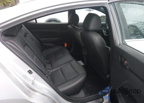 2017 Hyundai Elantra Sport z USA, uszkodzony, nr VIN KMHD04LB1HU353255